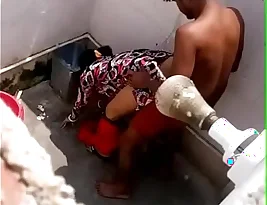 Indian housewife Salma gets hardcore doggystyle sex