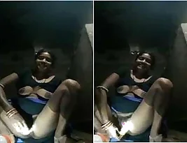 Unmarried Odia bhabhi masturbates in college dorm room