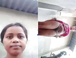 Married Bhabhi’s big melons and some Indian homemade sex videos