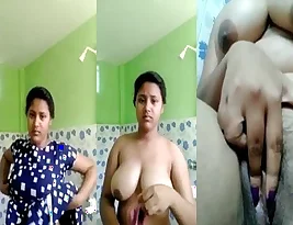 Big breast Indian college girl strips on cam