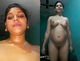 Hot rural wife pose for naked self-portrait MMS
