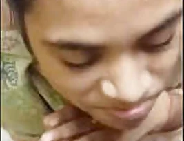 Beautiful girlfriend has make up with BF’s cum