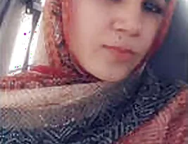 Sweet clips of an pretty Indian girl.