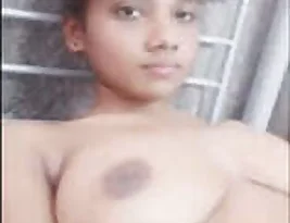 Beautiful Beautiful Tamil Girl Showing