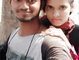 An amateur video of an Indian hot student couple.