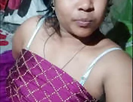 Tamil video of sexy teen video calling gives a sneak peek into her life.
