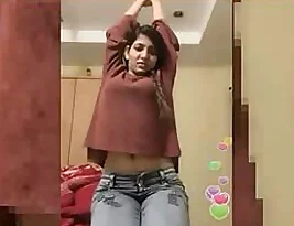 This is live: Nikita Soni’s navel show for you