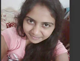 Young Sri Lankan girl s personal photos and videos become public.