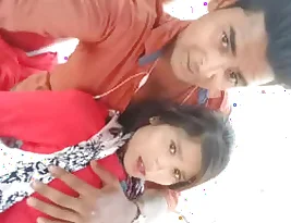 Couple Kissing Outdoors and Pressing Breasts Full Hindi Audio
