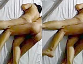Hot hotel room affair between 投 aunt and young lover