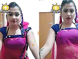 Miss, you can’t deny! ICKhi’s navel-sharp saree and cleavage-dancing performance in Kolkata