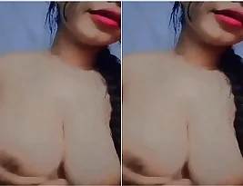 Beautiful Bengali lady exposes her big assets in VK video Part 2