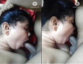 Indian house wife goes bathing and gives blow job to her lover. Part 1. Exclusive content.