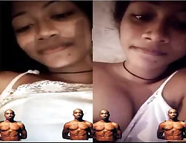 A beautiful girl shows her private parts to the man she loves via video call.