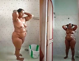 Amateur video of a hot Indian husband with a Mallu bhabhi bathing scene.