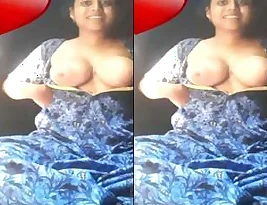 Boob flashback: Desi cutie on video call
