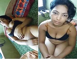 A girl from Kolkata shows off her big boobs and squeezes her lover’s pussy.