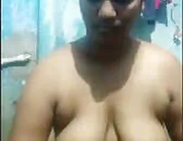 Bhabhi shows another new clip in the bathroom
