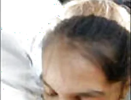 Hot Indian woman gives oral sex in a moving vehicle