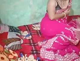 Nidhi Bhanushali’s hot scene in a Saree in an Indian adult movie.